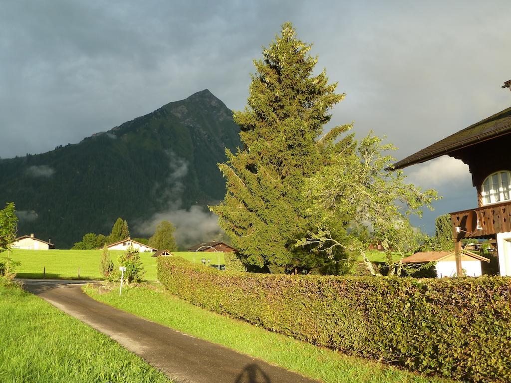 Hotel Restaurant Sunnmatt Aeschi Bei Spiez Exterior foto