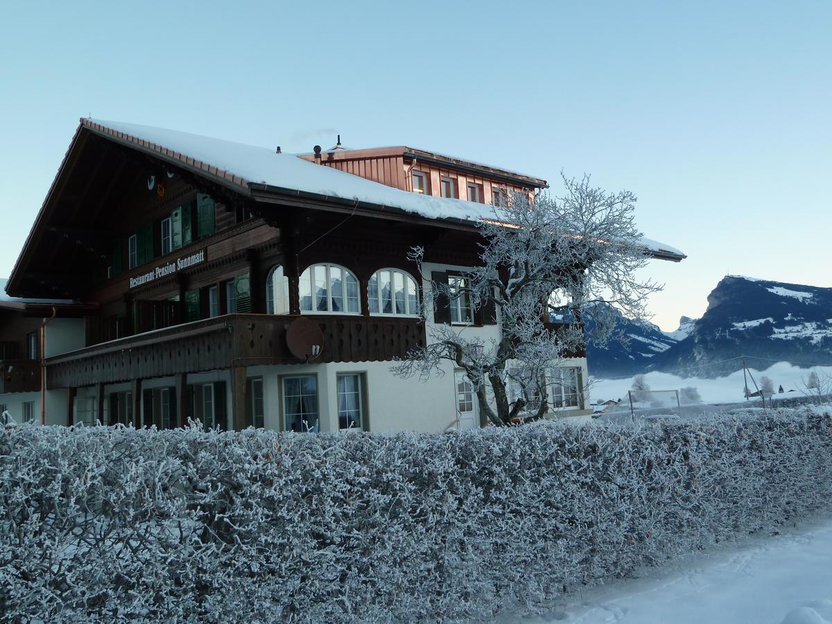 Hotel Restaurant Sunnmatt Aeschi Bei Spiez Exterior foto